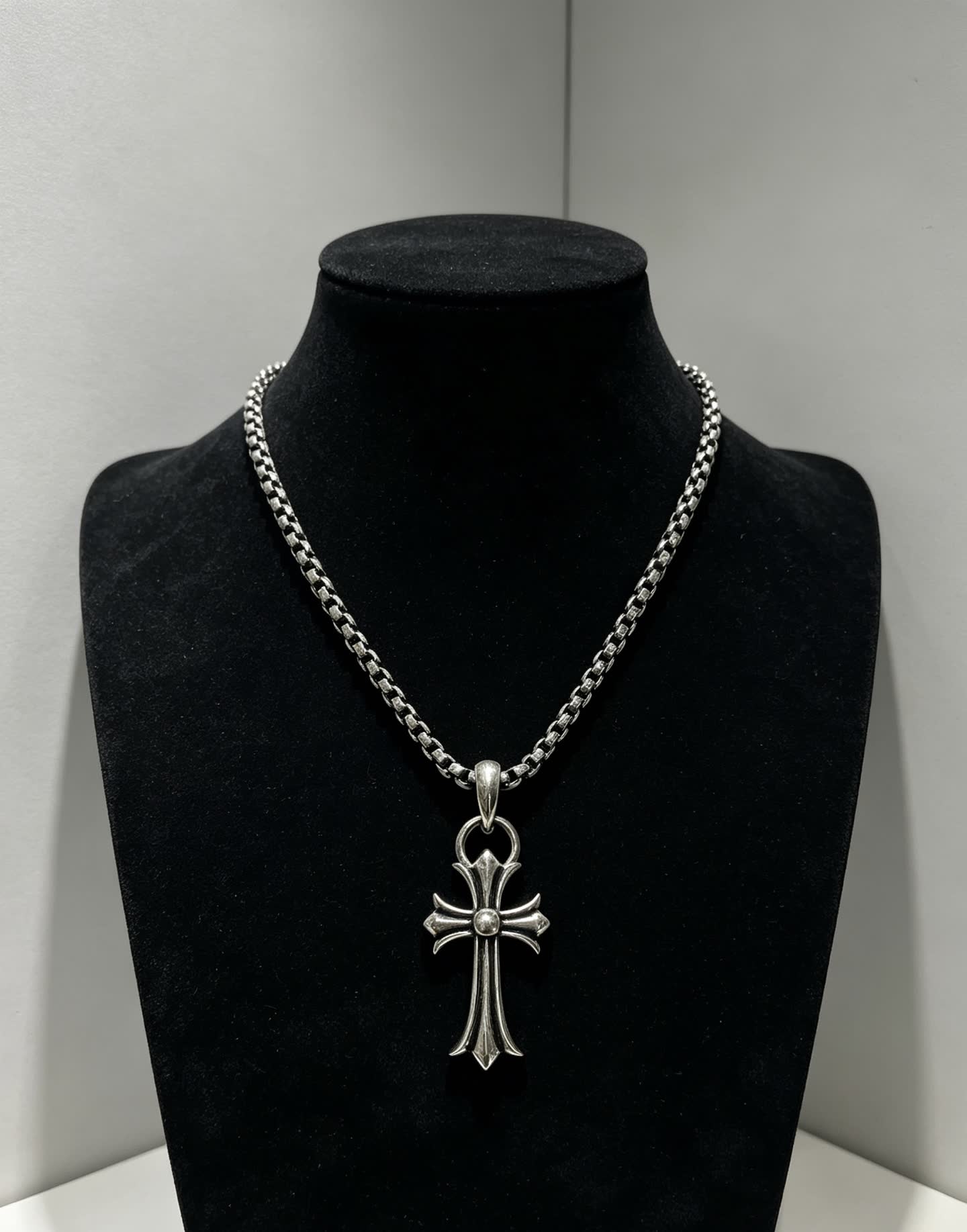 Chrome Hearts Silver Cross Pendant Necklace